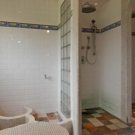 Hotell Langedijk 2 - - Euphoria
